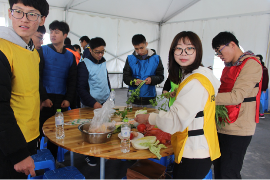 1516274486410439TV4R.png blob.png